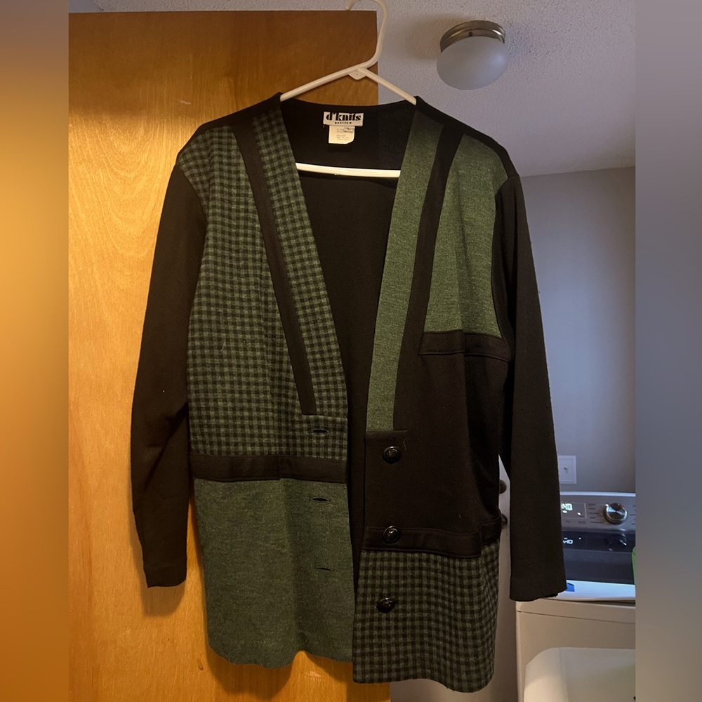 Vintage Green Knit Sweater 
brand: dP knits petites